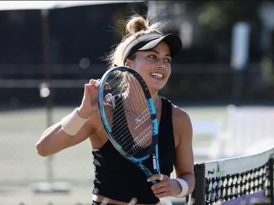 La mexicana Renata Zarazúa logra avanzar a la segunda ronda del Abierto de Australia