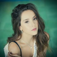 ¡Bronceadita! Evaluna Montaner se despide de la soltería con un bikinazo... ¡De par en par!