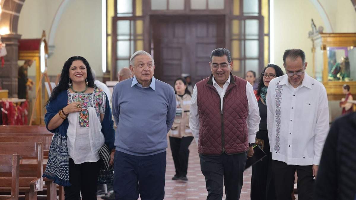 López Obrador, durante su visita a Puebla