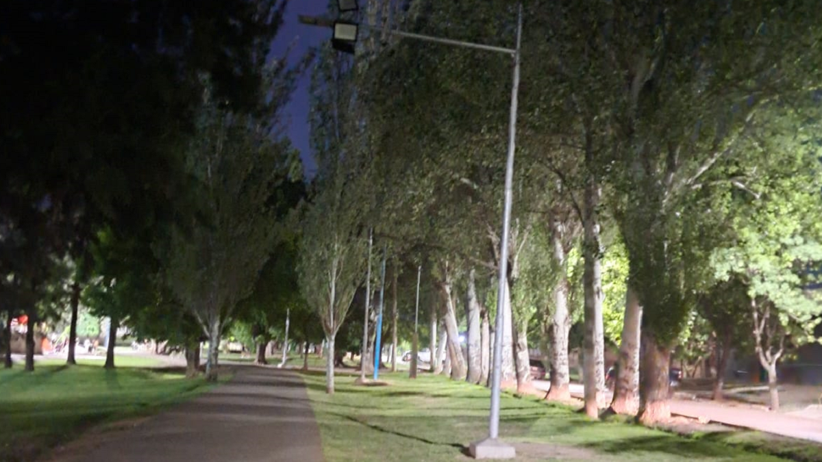 Guaymallén en penumbras.