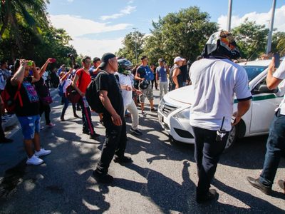 Minimiza AMLO el pleito de taxistas en Quintana Roo