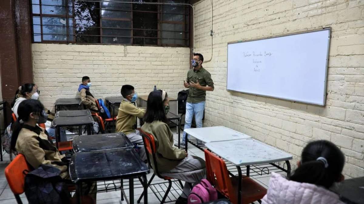 Sheinbaum reportó que más del 90% de escuelas inició clases presenciales