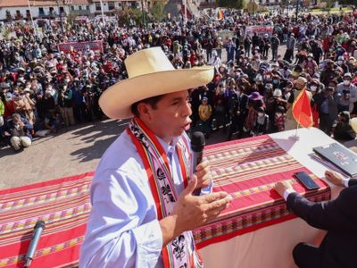 Pedro Castillo logra 48% de aprobación frente al 30% de Keiko Fujimori