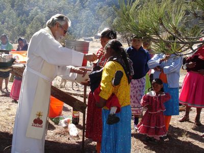 El covid-19 es una lupa que nos revela las inmorales estructuras sociales: sacerdote jesuita