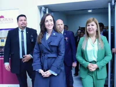 Victoria Villarruel recorre Añelo y participa de la Oil and Gas en el espacio Duam