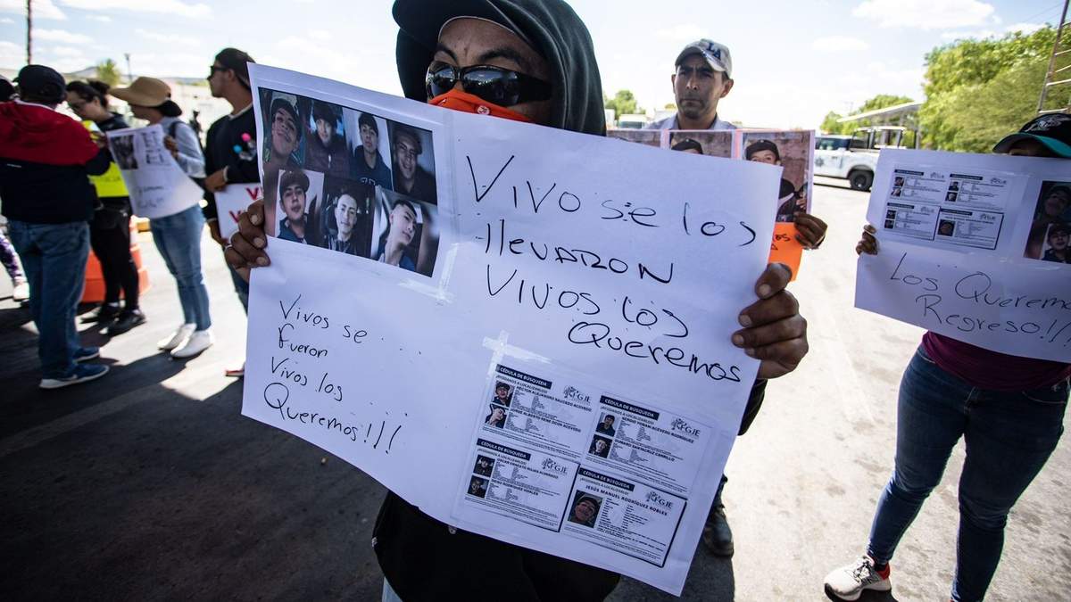 Manifestación este martes de familiares de los jóvenes secuestrados