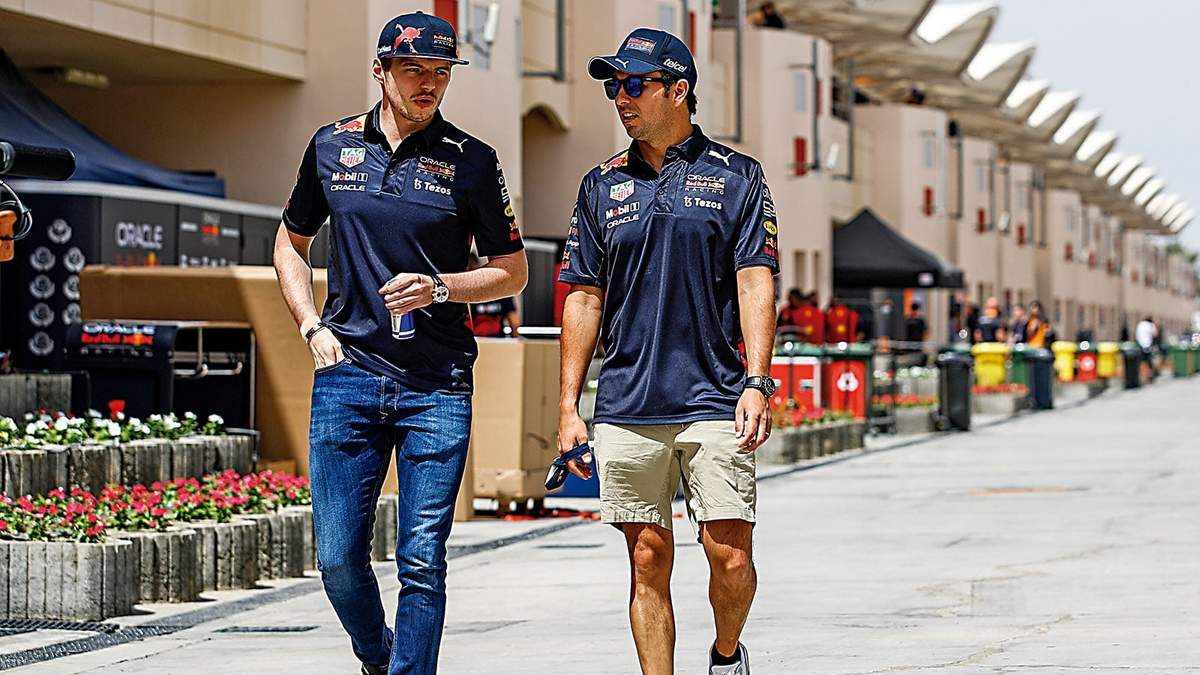 El campeón del mundo Max Verstappen: "¡Checo es una leyenda!"
