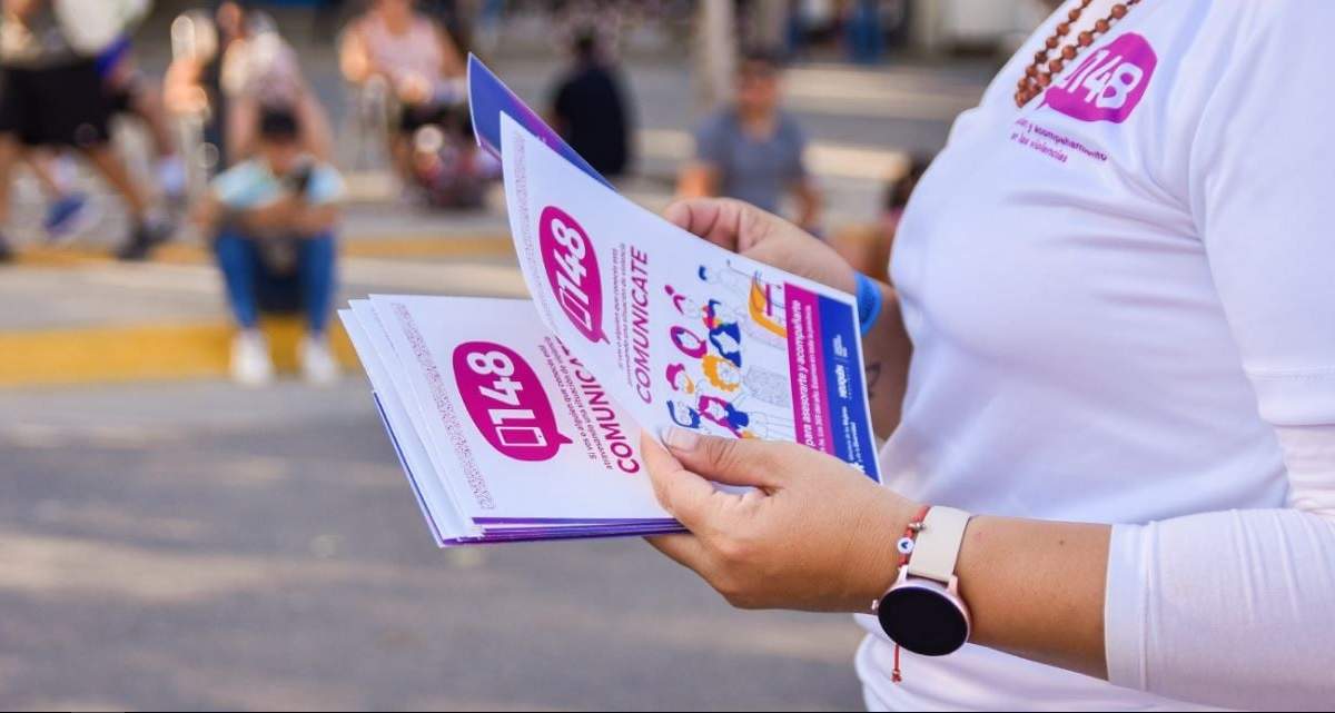 El nuevo plantel de empleados cumplirá funciones en la Línea 148 y en el Dispositivo de Atención de Varones (DAV). Fuente: (Gobierno de Neuquén)