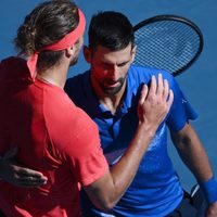 Djokovic se retira entre abucheos del Abierto de Australia