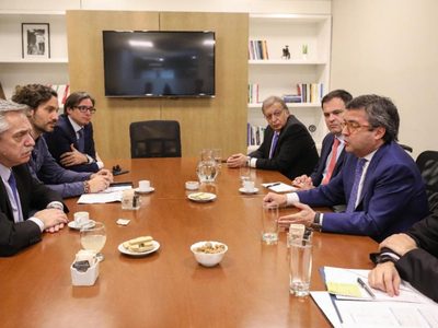 Plata fresca: la CAF entregó un crédito por 400 mil dólares a la Argentina