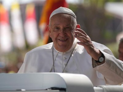 "Estén atentos": la advertencia del Papa Francisco a las 600 mil personas que lo recibieron en Timor Oriental