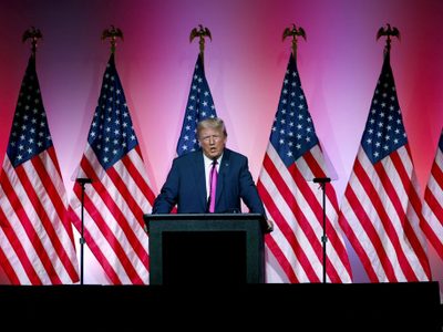 Trump regresa a Michigan con la esperanza de repetir su éxito de 2016