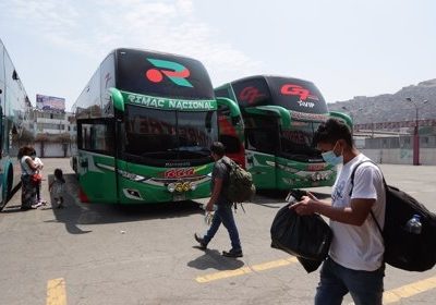 Al menos 25 muertos al despeñarse un autobús en el norte de Perú