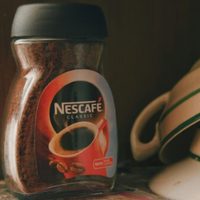 Lámparas y macetitas con frascos de Nescafé ya son un clásico, pero ahora podés hacer jaboneras hermosas y reutilizables