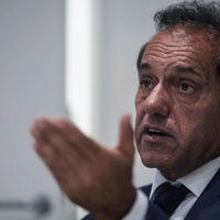 Scioli se instalará en Brasil a partir de marzo