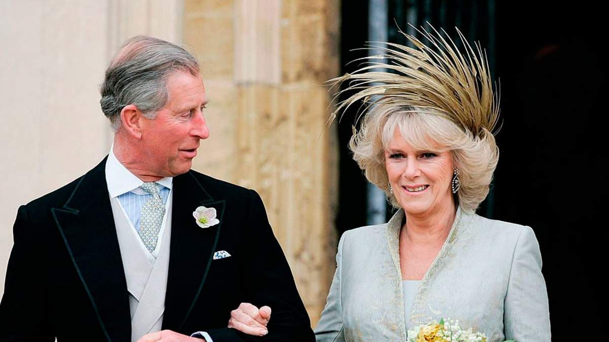 Camilla Parker Bowles y el príncipe Carlos. Fuente: (Instagram)