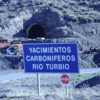 Sismo en Santa Cruz: suspenden clases y evacúan a mineros