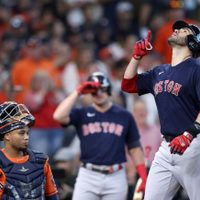 Medias Rojas vencen a Astros y empatan la Serie de Campeonato