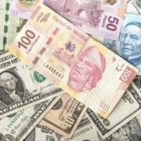 Peso arranca la semana con ganancias y en espera de publicación de datos económicos