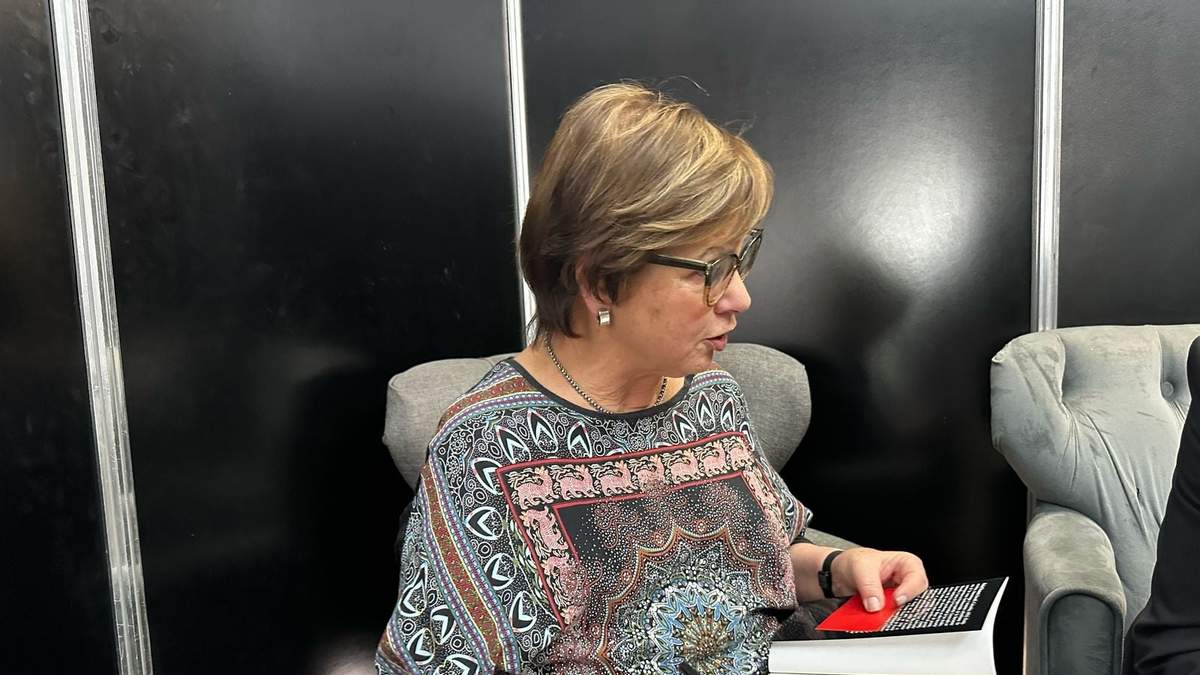 La poeta colombiana Piedad Bonnett