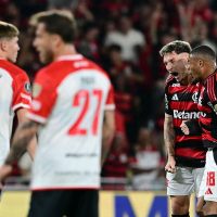 Estudiantes estaba para el cachetazo ante Flamengo y perdió sólo 2 a 1