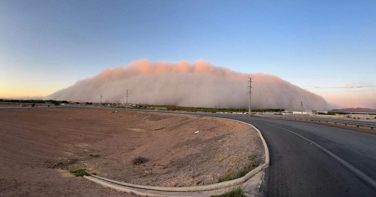 Tormenta de arena tipo haboob cubre Chihuahua