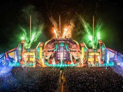 Detienen a 70 personas por reventa en el EDC; 11 son menores de edad