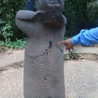 Detienen a dos turistas indonesios por vandalizar 15 piezas arqueológicas en Tabasco