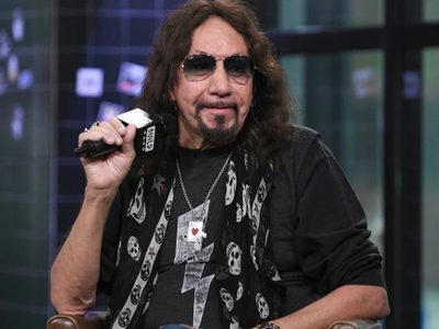 Autopsia revela que Ace Frehley, guitarrista de Kiss, murió debido a heridas sufridas por una caída
