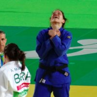 Amalia Pérez consigue oro y récord mundial en levantamiento de potencia