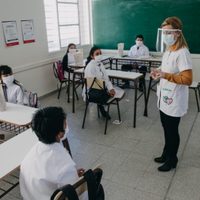 Más del 70% de los alumnos asistió al primer día de clases presenciales en San Juan