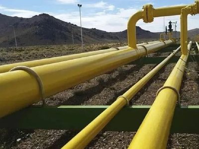 Argentina LNG toma forma: YPF, Eni y XRG cierran un pacto clave para el gas de Vaca Muerta