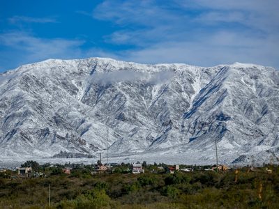 Sorpresa en la cordillera: el video de la inesperada nevada