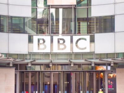 BBC despide a una trabajadora por comparar a varios líderes israelíes con Hitler