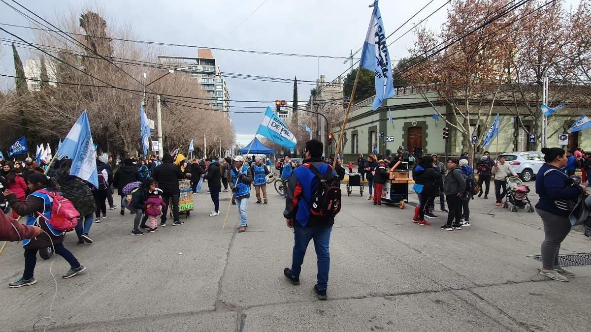 Barrios de Pie. Fuente: (Facebook)
