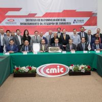 CMIC entrega reconocimiento por "inversión histórica" en obra pública en Atizapán