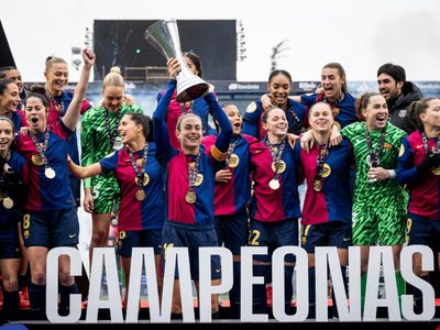 El Barcelona golea 5-0 al Real Madrid y gana la Supercopa de España femenina