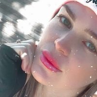 Verónica Giraldo quiso presumir su body negro pero su escote tenía otros planes ¡Fuego!