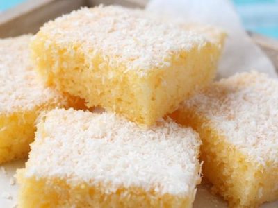 Torta de coco súper húmeda: poné la pava y hacete esta receta con 5 ingredientes, sin azúcar y sin harinas, que te va a encantar