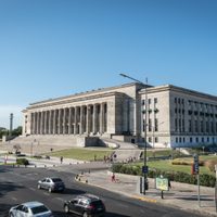 El Gobierno exige a las universidades garantizar las clases y amenaza con revisar envío de fondos
