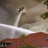 Se registra incendio en complejo de apartamentos cerca del centro de Miami