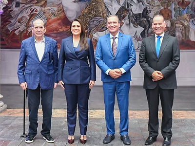 Tere Jiménez se reúne con gobernadores que le antecedieron para compartir su visión de Aguascaliente