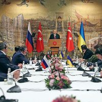 En el centro del conflicto, la neutralidad de Kiev