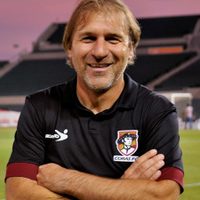 De la cancha a conservar un bajo perfil: qué es de la vida de Héctor Adomaitis, hoy a sus 54 años