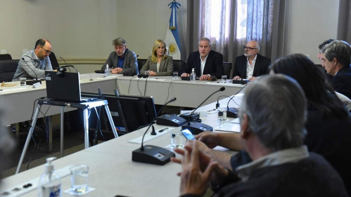 Paritarias. Fuente: (Twitter)
