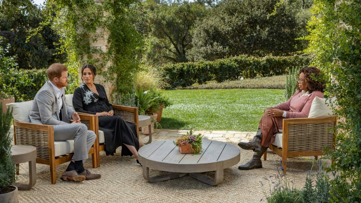 Meghan Markle y el príncipe Enrique con Oprah Winfrey