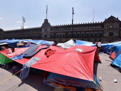 Maestros de la CNTE mantendrá plantón en el Zócalo pese a cierre de campaña de Sheinbaum