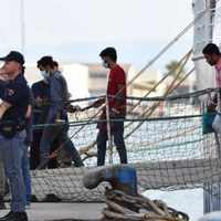 Mueren al menos 20 migrantes por un naufragio frente a la isla italiana de Lampedusa