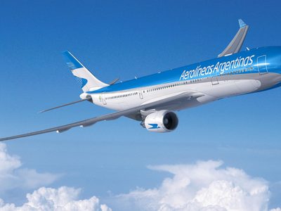 ¿Qué pasó con el cierre de las fronteras? Llegan dos vuelos de Aerolíneas Argentinas