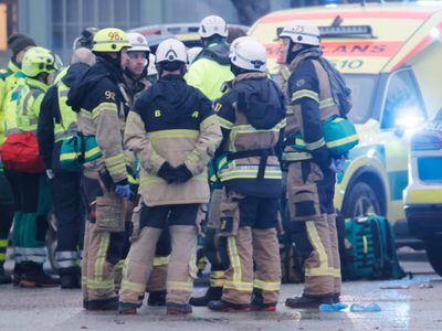 Suecia de luto por un tiroteo que dejó 11 fallecidos en una escuela